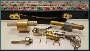  Renton Lock And Locksmith Renton, WA 425-749-3556